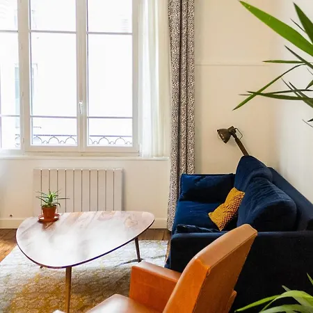 Design Near Montmarte *